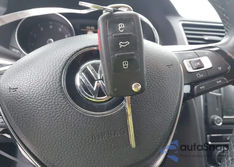 2017 Volkswagen Passat R-Line z USA, uszkodzony, nr VIN 1VWDT7A38HC038206